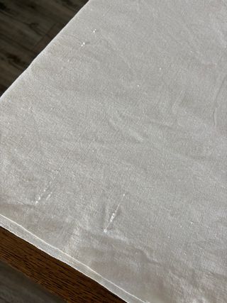 Lençol de linho bordado manual e ponto ajour