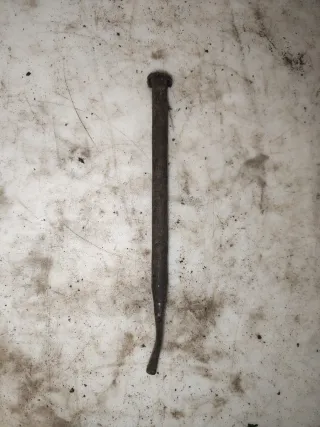 Cincel de punta antiguo