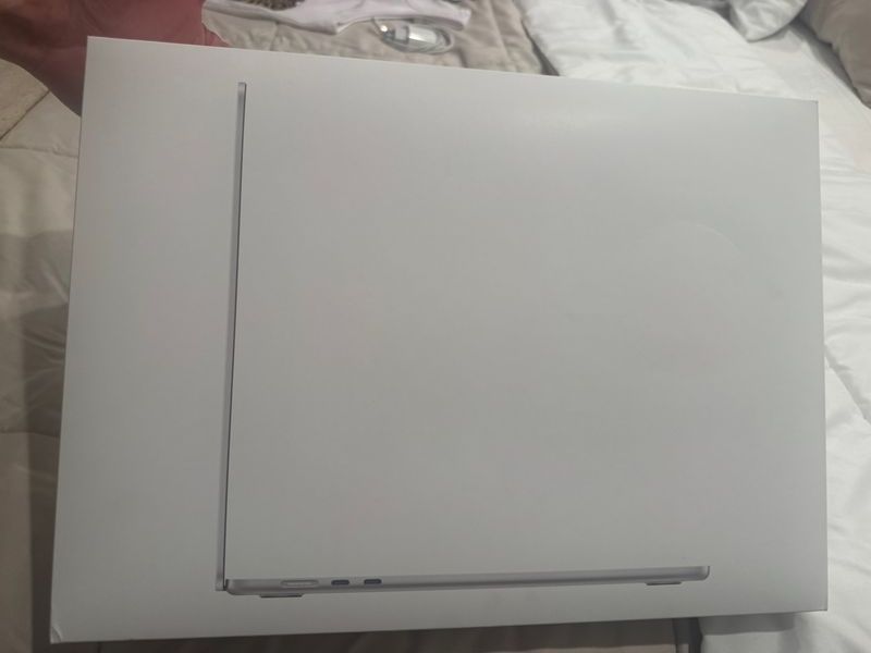 MacBook Air 15" - Chip M4 - 512GB - Plata afbeelding 2