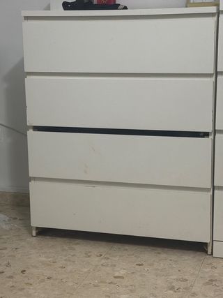 Cómoda 4 cajones