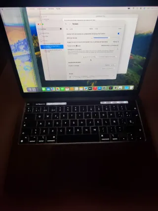 MacBook Pro M1 2020 con defecto pantalla