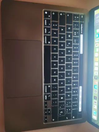 MacBook Pro M1 2020 con defecto pantalla
