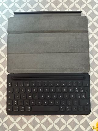 Teclado Apple Smart Keyboard Español-Portugués