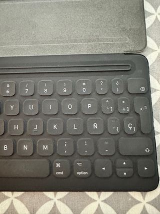 Teclado Apple Smart Keyboard Español-Portugués