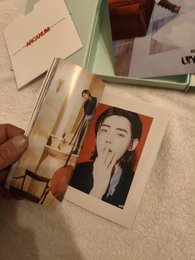 Cajas, photobook y extras de ENHYPEN. K-pop