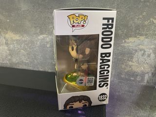 Frodo Baggins #1832 Firmado – Elijah Wood –  Esdla