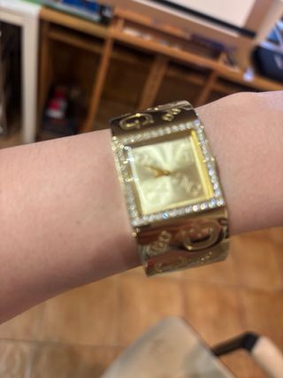 Reloj Guess Mujer Dorado