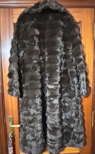 ABRIGO LARGO OVERSIZE A ESTRENAR TERIA YABAR