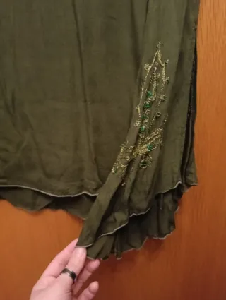 Blusa hippie M con bordados y lentejuelas