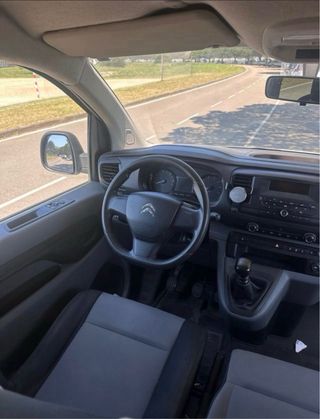 Furgoneta 9 plazas alquiler