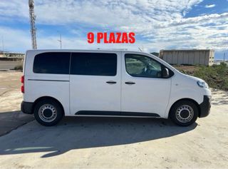 Furgoneta 9 plazas alquiler