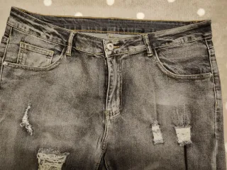 Nuevos Jeans grises hombre rotos