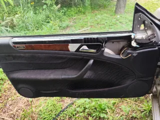 Merc clk320 coupe Panel Puerta AMG 2002 Negra