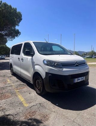 Alquiler furgoneta 9 plazas