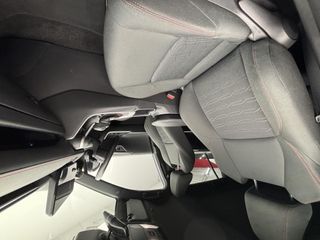 Toyota Rav4 2.5l PLUG-IN 300PH (e-CVT) Advance