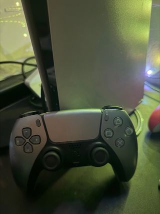 Playstation 5 Slim con 2 mandos (sin caja)