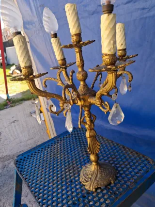 Cuadro antiguo mujer con marco dorado