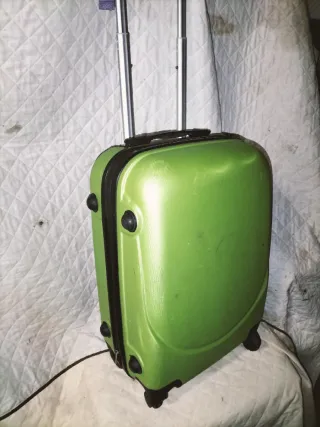 Maleta de cabina verde