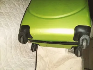 Maleta de cabina verde