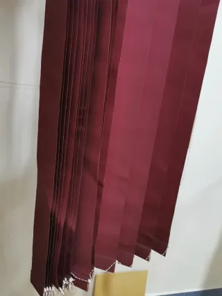 Estores plegables rojos