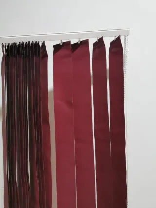 Estores plegables rojos