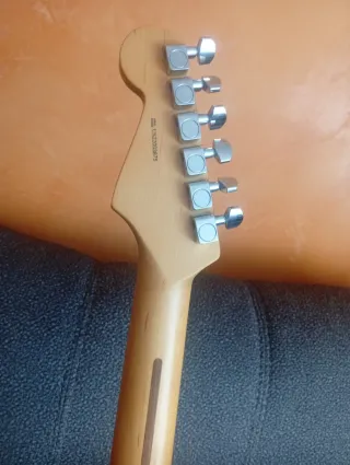 Guitarra Fender USA Stratocaster