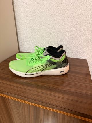 Zapatillas Puma Verdes y Plateadas