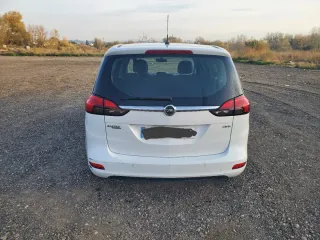Opel Zafira Tourer 2015