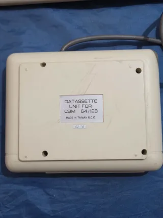 Commodore C 64 Con Datassette Senza Alimentatore