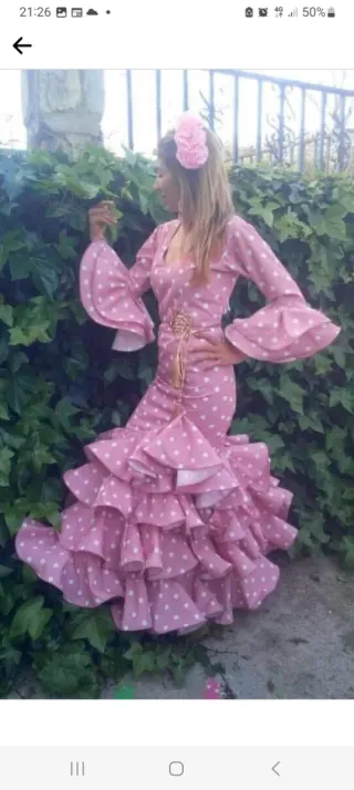 Conjuntos y vestidos a 130€