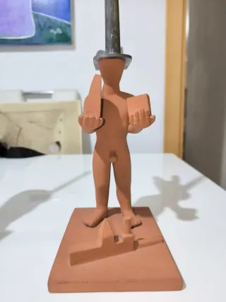 Escultura Miquel Navarro