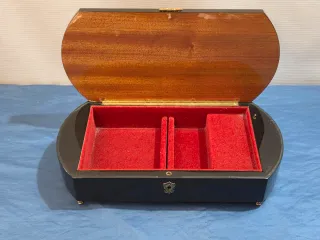 Cofanetto Scatola Musicale Carillon Portagioie