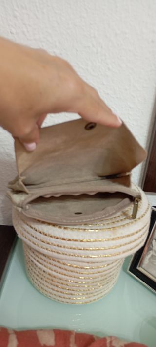 Monedero de piel con estampado animal