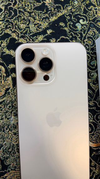 iPhone 16 ProMax 256GB Como Nuevo. BATERÍA AL 100%