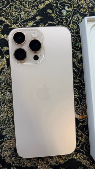 iPhone 16 ProMax 256GB Como Nuevo. BATERÍA AL 100%