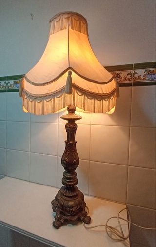 Lámpara de sobremesa antigua de colección