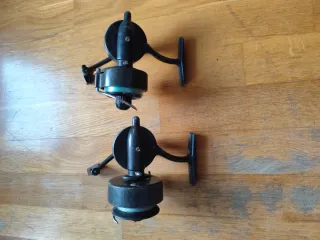 2 Carretes de Pesca sagarra