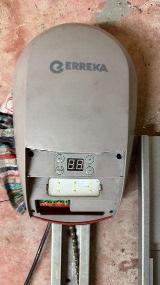 Motor EREKA Puerta Garaje