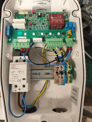 Cargador Coche Eléctrico Fenie Energía 7kW