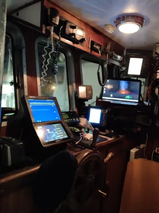 Barco profesional de pesca