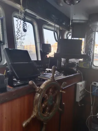 Barco profesional de pesca