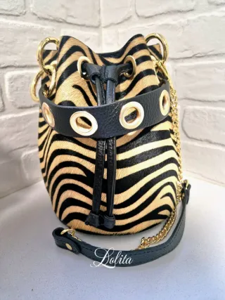 Bolso Bombonera Piel Cebra