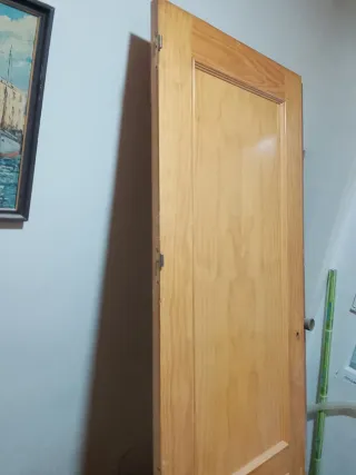 Puerta de madera interior