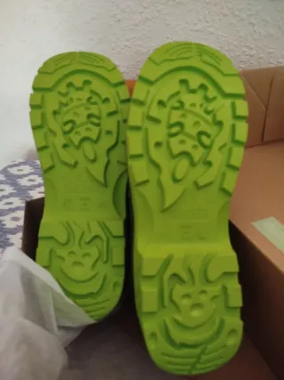 Zapatos de trabajo Bellota sin estrenar