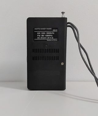 Radio Portátil Sanyo KS101 AM/FM Negra