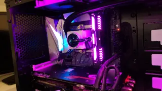 PC Gamer i7-8700K + GTX 1080 16GB RAM + Monitor