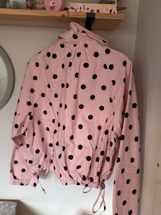 Chaqueta  Zara lunares rosa Talla S