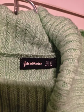 Jersey oversize cuello alto verde