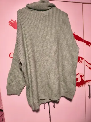 Jersey oversize cuello alto verde