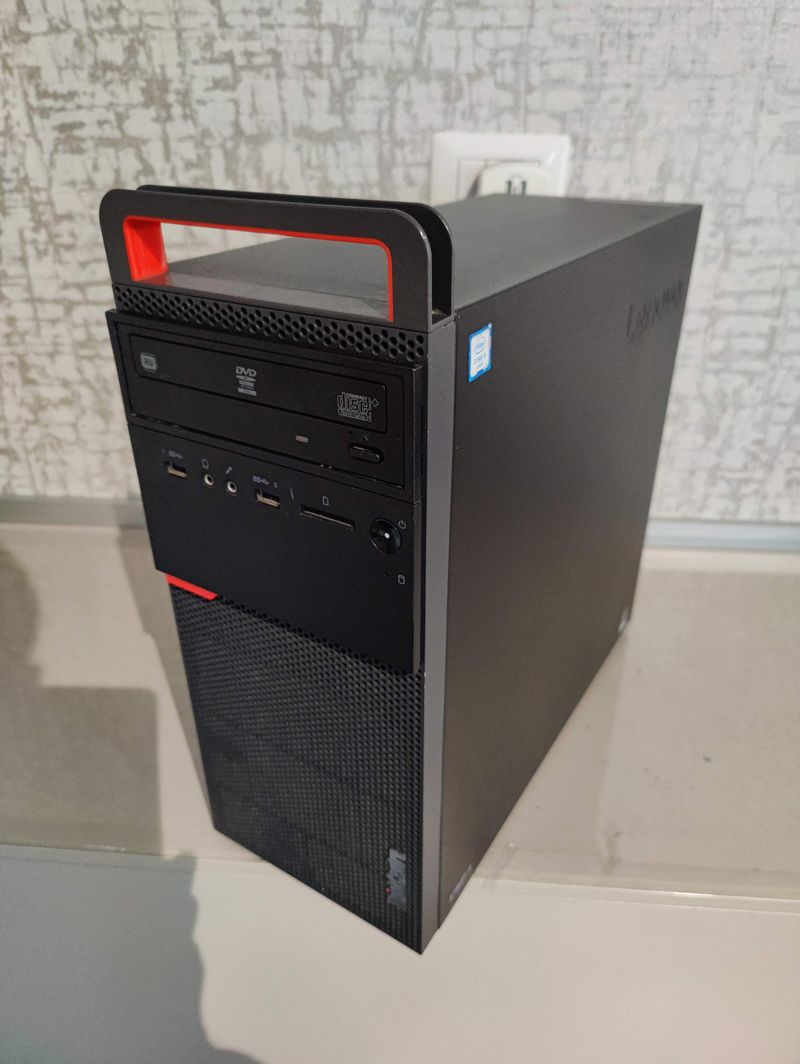 Lenovo ThinkCentre M700 i3 4GB RAM 750GB HDD afbeelding 4
